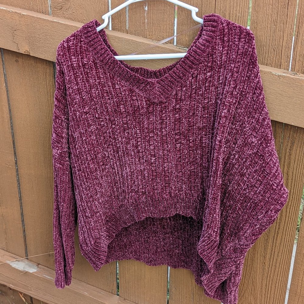 Women's Crop Top Sweater - Maroon - Never Worn